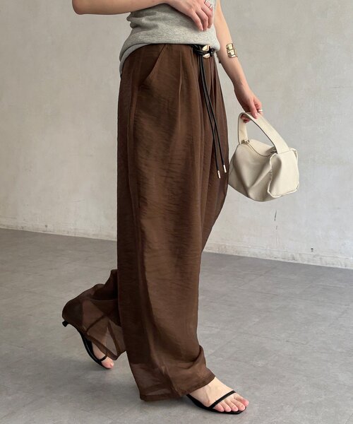 DouDou（ドゥドゥ）の「【WEB限定】オーガンジータックパンツ（その他パンツ・レディース・グレイッシュベージュ/ブラウン/ブラック・FREE）」の2枚目の写真