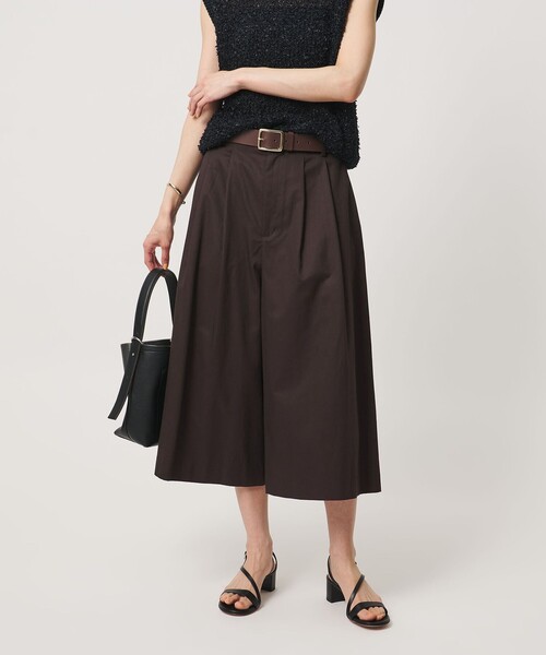 UNITED ARROWS(ユナイテッドアローズ)の「ギャバ クロップド パンツ(その他パンツ・レディース・オフホワイト/ダークブラウン/ブラック・36/38)」の13枚目の写真