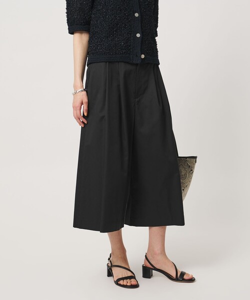 UNITED ARROWS(ユナイテッドアローズ)の「ギャバ クロップド パンツ(その他パンツ・レディース・オフホワイト/ダークブラウン/ブラック・36/38)」の18枚目の写真