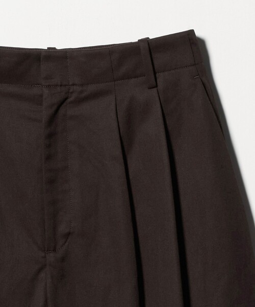 UNITED ARROWS(ユナイテッドアローズ)の「ギャバ クロップド パンツ(その他パンツ・レディース・オフホワイト/ダークブラウン/ブラック・36/38)」の4枚目の写真