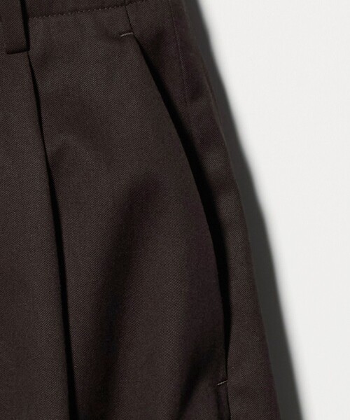 UNITED ARROWS(ユナイテッドアローズ)の「ギャバ クロップド パンツ(その他パンツ・レディース・オフホワイト/ダークブラウン/ブラック・36/38)」の5枚目の写真