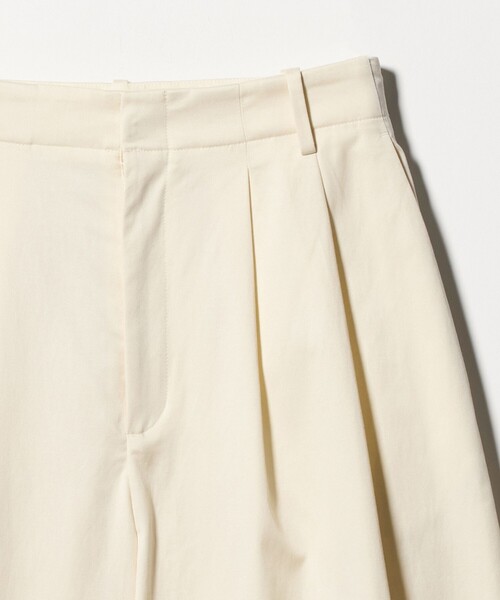 UNITED ARROWS(ユナイテッドアローズ)の「ギャバ クロップド パンツ(その他パンツ・レディース・オフホワイト/ダークブラウン/ブラック・36/38)」の11枚目の写真