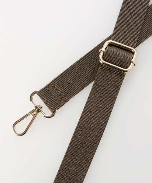 cache cache（カシュ カシュ）の「カシュカシュ cachecache / ヒネリ金具2wayナイロンキルティングトートM（トートバッグ・レディース・ベージュ/チョコ/ブラック・FREE）」の21枚目の写真