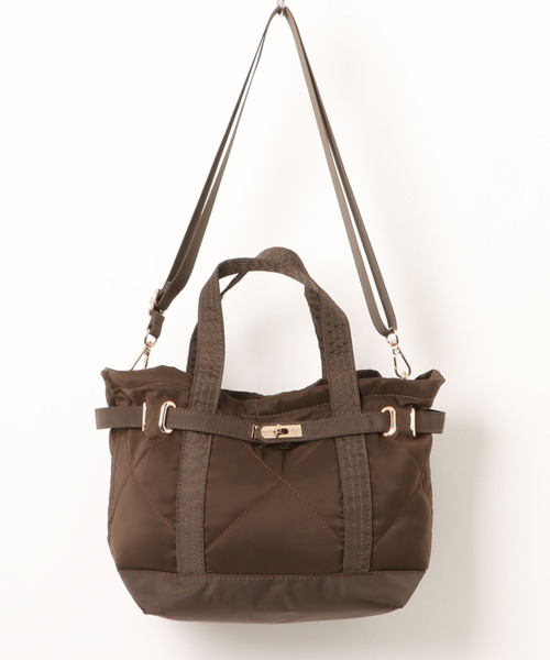 cache cache（カシュ カシュ）の「カシュカシュ cachecache / ヒネリ金具2wayナイロンキルティングトートM（トートバッグ・レディース・ベージュ/チョコ/ブラック・FREE）」の20枚目の写真