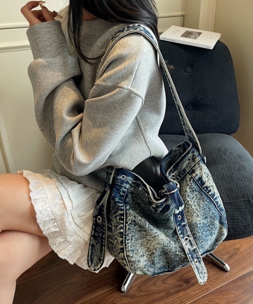 Teem Store（チームストア）の「デニム ミニワンショルダーバッグ　斜めがけ　ペットボトル（ショルダーバッグ・レディース・ブルー/ブラック・F）」の7枚目の写真
