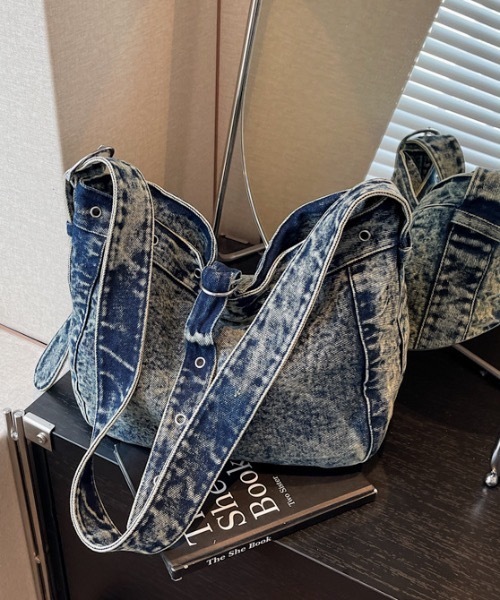 Teem Store（チームストア）の「デニム ミニワンショルダーバッグ　斜めがけ　ペットボトル（ショルダーバッグ・レディース・ブルー/ブラック・F）」の14枚目の写真