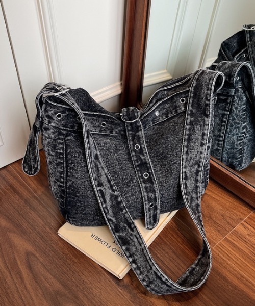 Teem Store（チームストア）の「デニム ミニワンショルダーバッグ　斜めがけ　ペットボトル（ショルダーバッグ・レディース・ブルー/ブラック・F）」の12枚目の写真