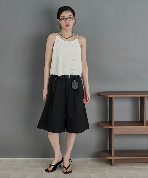 LOSCa（ロスカ）の「ポーチベルト付き　タックハーフパンツ（その他パンツ・レディース・オフホワイト/ブラック・M/S）」の12枚目の写真