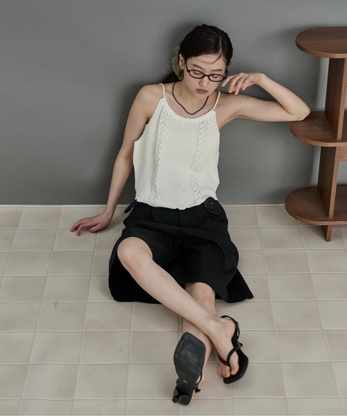 LOSCa（ロスカ）の「ポーチベルト付き　タックハーフパンツ（その他パンツ・レディース・オフホワイト/ブラック・M/S）」の8枚目の写真