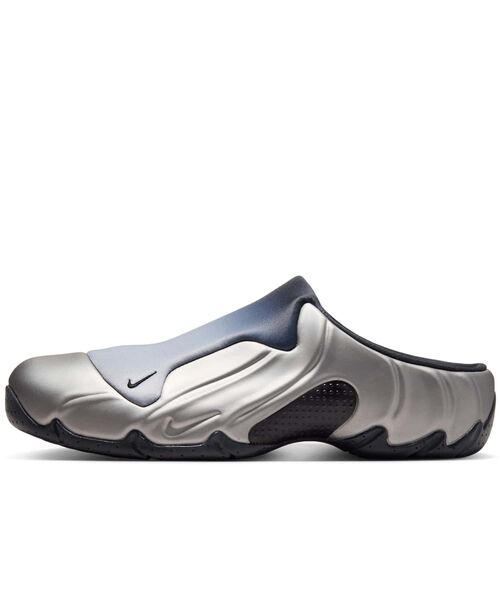 NIKE(ナイキ)の「ナイキ クロッグポジット メンズシューズ / Nike Clogposite Men's Shoes IR5919-044 Metallic Dark Grey(スリッポン・メンズ・グレー系その他2・30/29/28/27/26/25/24)」の1枚目の写真