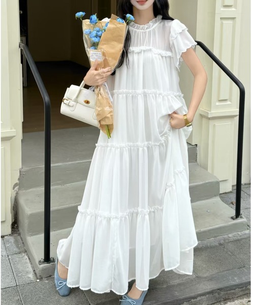 FAVORITO(ファヴォリート)の「フリルワンピース(ワンピース・レディース・ホワイト/ブラック/ピンク・F)」の2枚目の写真