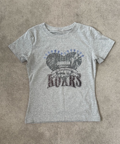 lilful(リルフル)の「【26年春夏新作】グラフィックロゴコンパクト半袖Tシャツ(Tシャツ/カットソー・レディース・グレー/ブラック・F)」の16枚目の写真