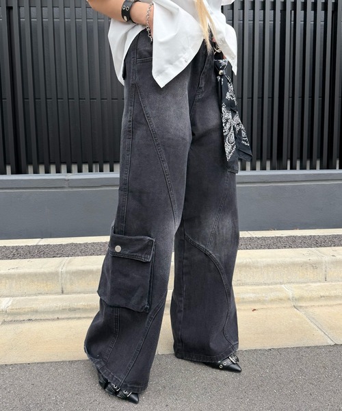 Figments(フィグメンツ)の「アシメフラップバギー(デニムパンツ・レディース・ブラック/インディゴブルー・MEDIUM/SMALL/LARGE)」の5枚目の写真