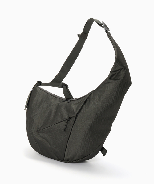 SEALSON(シールソン)の「SEALSON / シールソン M3 CROSSBODY BAG GRAVEL GREY(ショルダーバッグ・メンズ・チャコールグレー・FREE)」の1枚目の写真