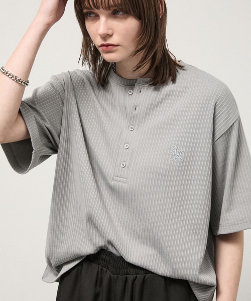 Alfred Alex(アルフレッドアレックス)の「【Alfred Alex】Refined Rib Regular Fit Henley Tee / テレコリブ レギュラーフィット ヘンリーネックTシャツ(Tシャツ/カットソー・メンズ・ブラック/チャコール/グレー/カーキブラウン/オフホワイト・L/M)」の21枚目の写真