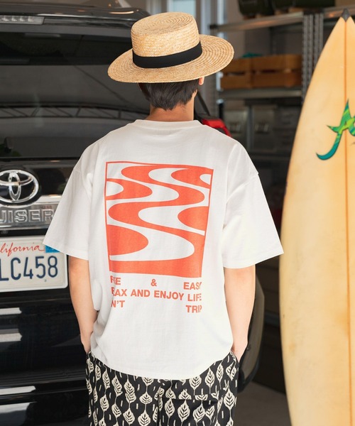 Free&Easy(フリーアンドイージー)の「【Free&Easy(フリーアンドイージー)】別注プリントTシャツ/M(ユニセックス)(Tシャツ/カットソー・メンズ・ネイビー/オフホワイト・MEDIUM/LARGE)」の4枚目の写真