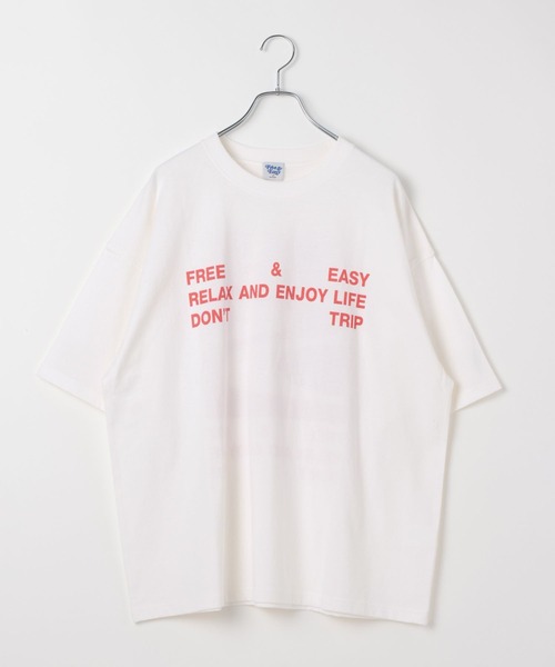 Free&Easy(フリーアンドイージー)の「【Free&Easy(フリーアンドイージー)】別注プリントTシャツ/M(ユニセックス)(Tシャツ/カットソー・メンズ・ネイビー/オフホワイト・MEDIUM/LARGE)」の6枚目の写真