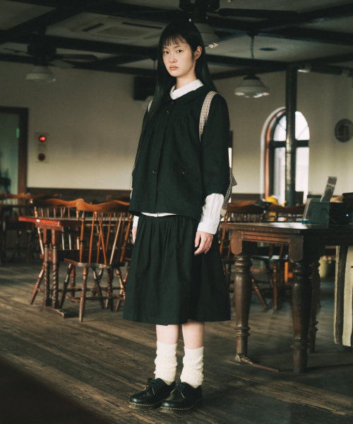 OHESHIO（オヘシオ）の「ROUNDED COLLAR COTTON JACKET, BLACK（その他アウター・レディース・その他・FREE）」の3枚目の写真