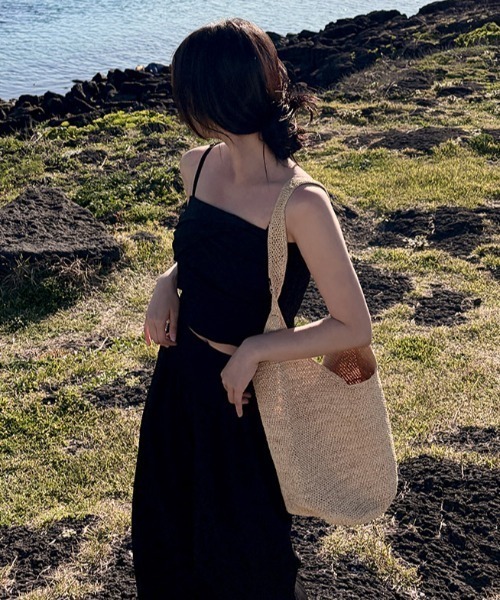 FAVORITO(ファヴォリート)の「キャミ+ワイドパンツセットアップ(セットアップ・レディース・ベージュ/ブラック/モカ・F)」の22枚目の写真