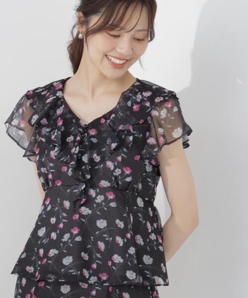 PROPORTION BODY DRESSING(プロポーションボディドレッシング)の「フラワープリントペプラムブラウス / 1216210701(シャツ/ブラウス・レディース・ホワイト系その他/ブラック・SMALL/MEDIUM)」の1枚目の写真
