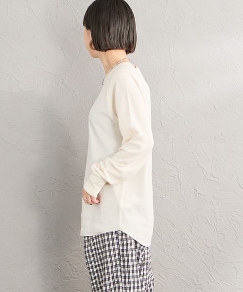HANES（ヘインズ）の「[HANES/ヘインズ] サーマル クルーネックロングスリーブカットソー（Tシャツ/カットソー・レディース・オフホワイト/レッド/グレー・L/M）」の13枚目の写真