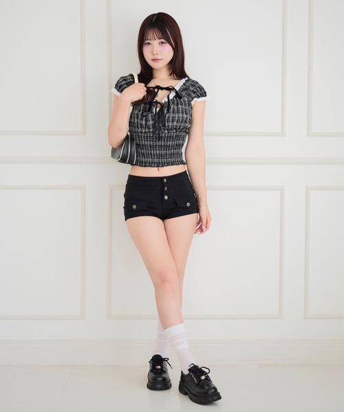 ALLuRing ChaRm(アリュリングチャーム)の「Urban Flap Pocket Shorts / アーバンフラップポケットショーツ(スウェットパンツ・レディース・ベージュ/ブラック/ホワイト・S/M)」の16枚目の写真