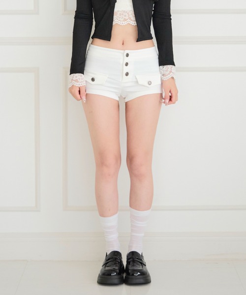 ALLuRing ChaRm(アリュリングチャーム)の「Urban Flap Pocket Shorts / アーバンフラップポケットショーツ(スウェットパンツ・レディース・ベージュ/ブラック/ホワイト・S/M)」の4枚目の写真