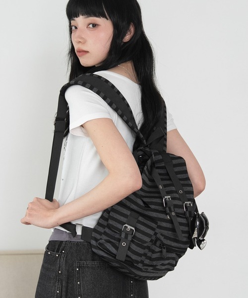 WEGO(ウィゴー)の「WEGO/【26年春夏新作】ボーダー柄フラップリュック(バックパック/リュック・レディース・グレー系その他5・FREE)」の9枚目の写真