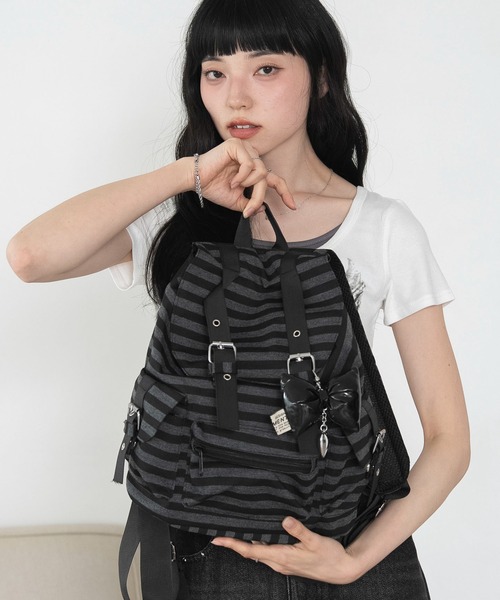 WEGO(ウィゴー)の「WEGO/【26年春夏新作】ボーダー柄フラップリュック(バックパック/リュック・レディース・グレー系その他5・FREE)」の11枚目の写真