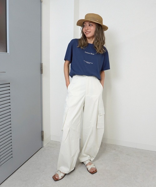 gossara(ゴサラ)の「【デイリー使いにぴったり】フロントロゴプリントT(Tシャツ/カットソー・レディース・ホワイト/ネイビー/オートミール・FREE)」の5枚目の写真