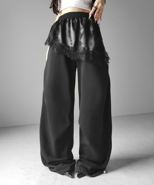 me+em select(ミームセレクト)の「【 2color 】レースドッキングレイヤードスウェットワイドパンツ / lace docking layered sweat wide pants(スウェットパンツ・レディース・ブラック/ホワイト・FREE)」の15枚目の写真
