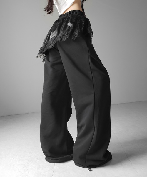 me+em select(ミームセレクト)の「【 2color 】レースドッキングレイヤードスウェットワイドパンツ / lace docking layered sweat wide pants(スウェットパンツ・レディース・ブラック/ホワイト・FREE)」の16枚目の写真