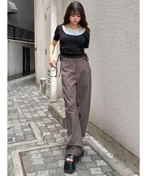 MURUA(ムルーア)の「ベーシックバレルレッグパンツ(その他パンツ・レディース・ブラック/アイボリー/ブラウン・1/2)」の5枚目の写真