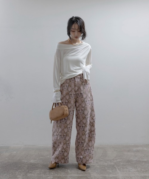 Eimee Law(エイミーロウ)の「フラワージャガード ワイドコクーンパンツ(その他パンツ・レディース・ライトピンク/ブルー/ブラック・MEDIUM)」の7枚目の写真
