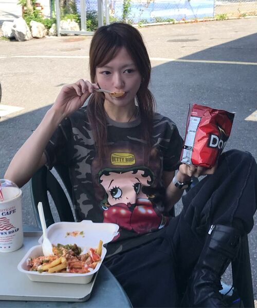 LAUGHER（ラファー）の「[ベティブープ] ボクサーTシャツ - カモ（Tシャツ/カットソー・レディース・その他・SMALL/MEDIUM/LARGE/X-LARGE）」の4枚目の写真