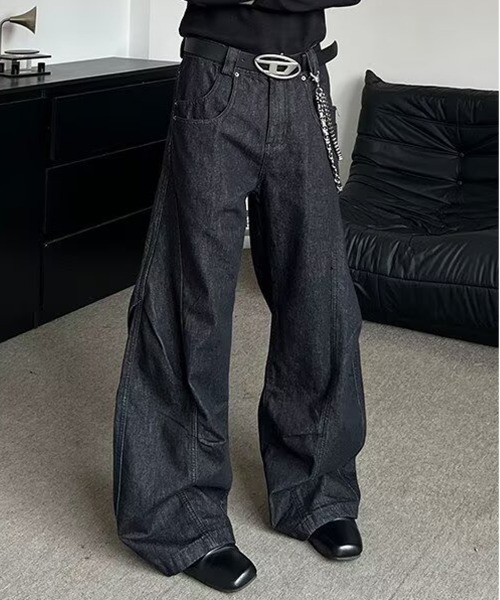 NEW GENTLEMAN(ニュージェントルマン)の「ヴェネトブラック ワイドバギー カーブ パンツ(デニムパンツ・メンズ・ブラック・M/S/L)」の1枚目の写真