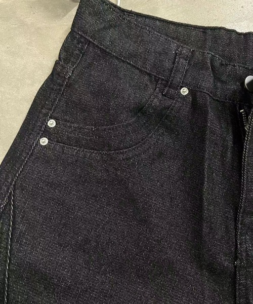 NEW GENTLEMAN(ニュージェントルマン)の「ヴェネトブラック ワイドバギー カーブ パンツ(デニムパンツ・メンズ・ブラック・M/S/L)」の8枚目の写真