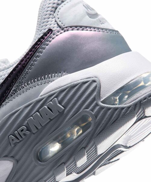 NIKE(ナイキ)の「ナイキ エア マックス エクシー プレミアム ウィメンズシューズ / Nike Air Max Excee Premium Women's Shoes IV5364-001 Pure Platinum(スニーカー・レディース・プラチナム・22.5/23/23.5/24/24.5/25/25.5)」の8枚目の写真