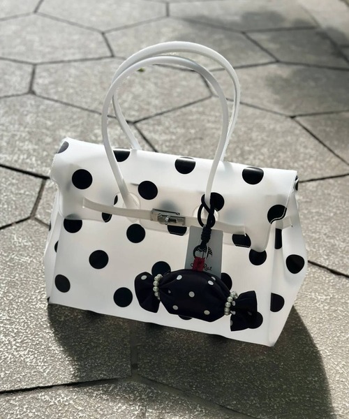 LA VORAGINE(ラ ヴォラジネ)の「ジェリートートバッグjelly bag(トートバッグ・レディース・ブルー/Black/ブラック系・M)」の8枚目の写真