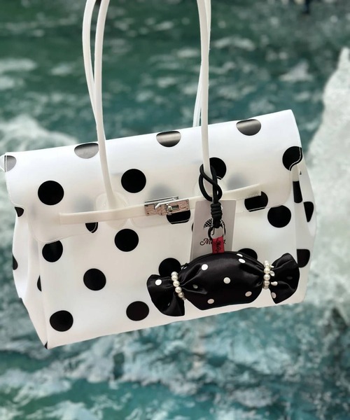 LA VORAGINE(ラ ヴォラジネ)の「ジェリートートバッグjelly bag(トートバッグ・レディース・ブルー/Black/ブラック系・M)」の13枚目の写真