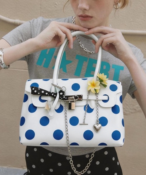 LA VORAGINE(ラ ヴォラジネ)の「ジェリートートバッグjelly bag(トートバッグ・レディース・ブルー/Black/ブラック系・M)」の18枚目の写真