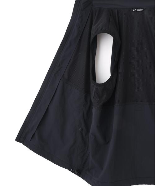 MARGARET HOWELL（マーガレットハウエル）の「RECYCLED NYLON LIGHTWEIGHT RIP STOP BLOUSON（ブルゾン・レディース・ネイビー系1/グレー系その他・2）」の5枚目の写真