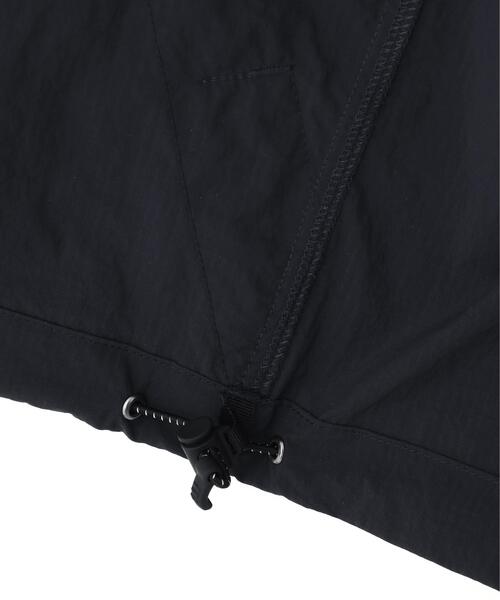 MARGARET HOWELL（マーガレットハウエル）の「RECYCLED NYLON LIGHTWEIGHT RIP STOP BLOUSON（ブルゾン・レディース・ネイビー系1/グレー系その他・2）」の4枚目の写真