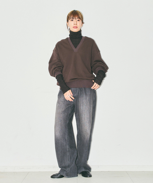 CITYSHOP(シティーショップ)の「《追加3》V-NECK スウェット(スウェット・レディース・ブラウン/グレー・FREE)」の8枚目の写真