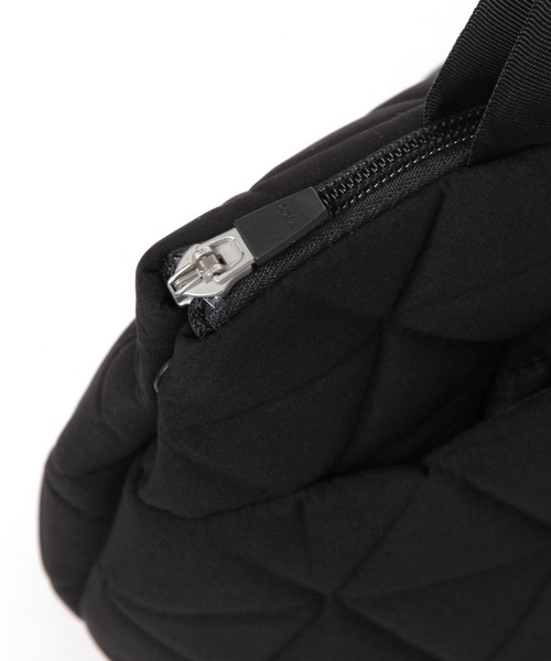 THE NORTH FACE(ザノースフェイス)の「【THE NORTH FACE(ザ・ノース・フェイス)】Geo face Box tote(ハンドバッグ・レディース・アイボリー/ブラック・FREE)」の7枚目の写真