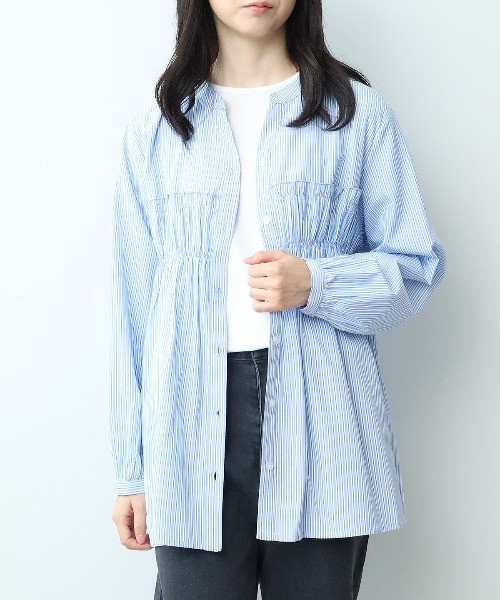 MB mint breeze（エムビーミントブリーズ）の「【WEB限定】【大きいサイズ】胸元シャーリングシャツ（シャツ/ブラウス・レディース・ネイビー/ベージュ/ブルーグレー・LL/4L/3L/6L/5L）」の2枚目の写真