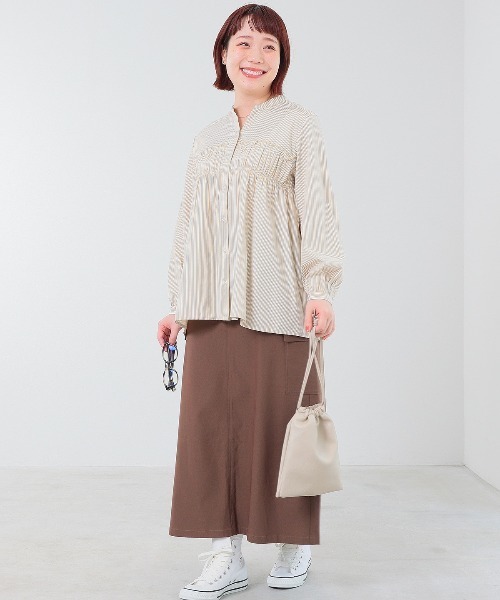 MB mint breeze（エムビーミントブリーズ）の「【WEB限定】【大きいサイズ】胸元シャーリングシャツ（シャツ/ブラウス・レディース・ネイビー/ベージュ/ブルーグレー・LL/4L/3L/6L/5L）」の13枚目の写真