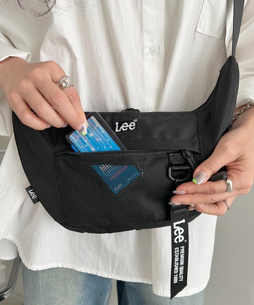 Lee(リー)の「Lee.撥水ポリエステル ラウンドショルダーバッグ.ミニショルダー(ショルダーバッグ・レディース・ブラック×グリーン/ブラック×ブラック/ブラック×ピンク/ブラック×パープル/ブラック×ホワイト・FREE)」の9枚目の写真