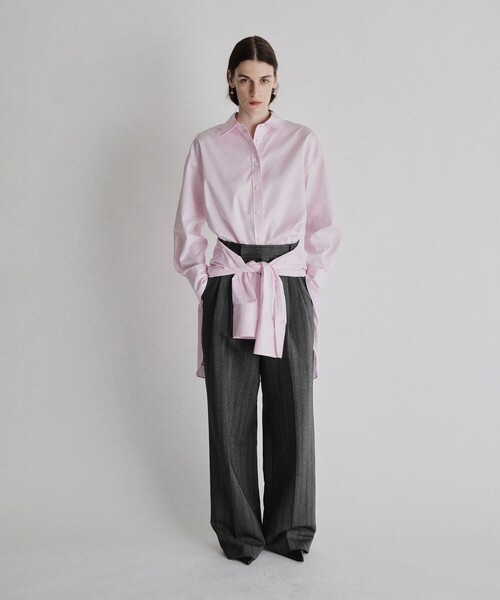 ADAM ET ROPE'（アダムエロペ）の「【EMOELLE】タックパンツ（スラックス・レディース・チャコールグレー・36/38）」の2枚目の写真