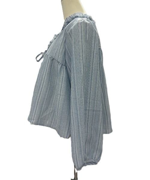 Amulet(アミュレット)の「フリルドッキングストライプブラウス(シャツ/ブラウス・レディース・ネイビー/ブルー・M/L/XL)」の8枚目の写真
